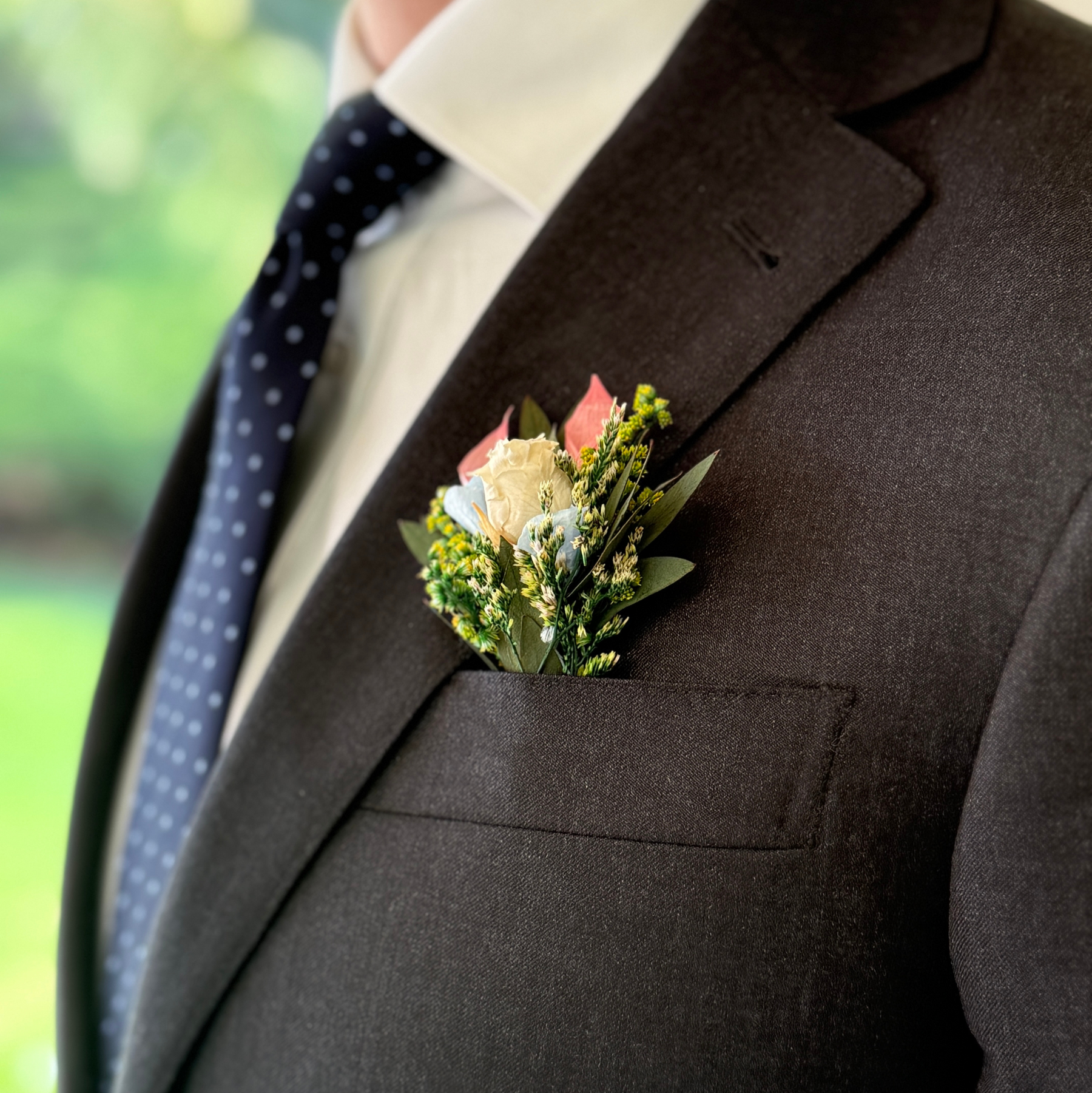 Eternal Boutonniere - "Bisou du Primtemps"